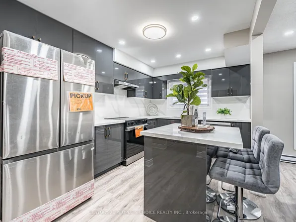 506 Normandy St #25, Oshawa, ON L1H 7N8