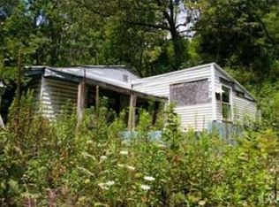 3545 Forest Inn Rd, Palmerton, PA 18071