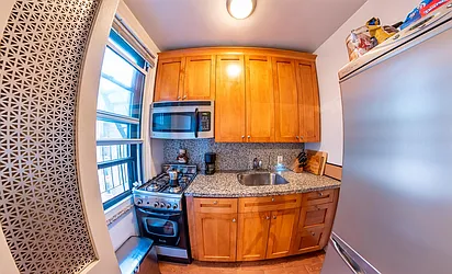 Rented by WIRE International Realty