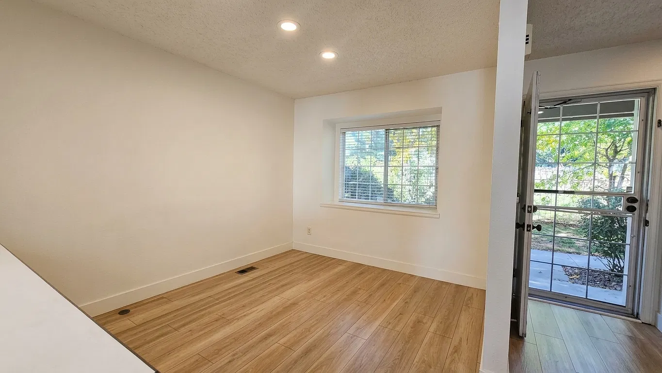 2 bed, 1557 sqft, $2,150 — Photo 3