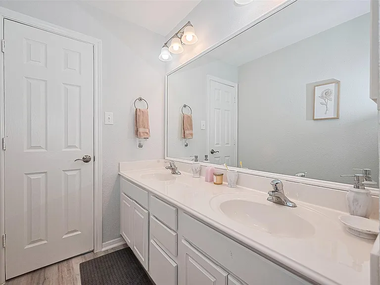 14 Sprite Woods Pl — Photo 38