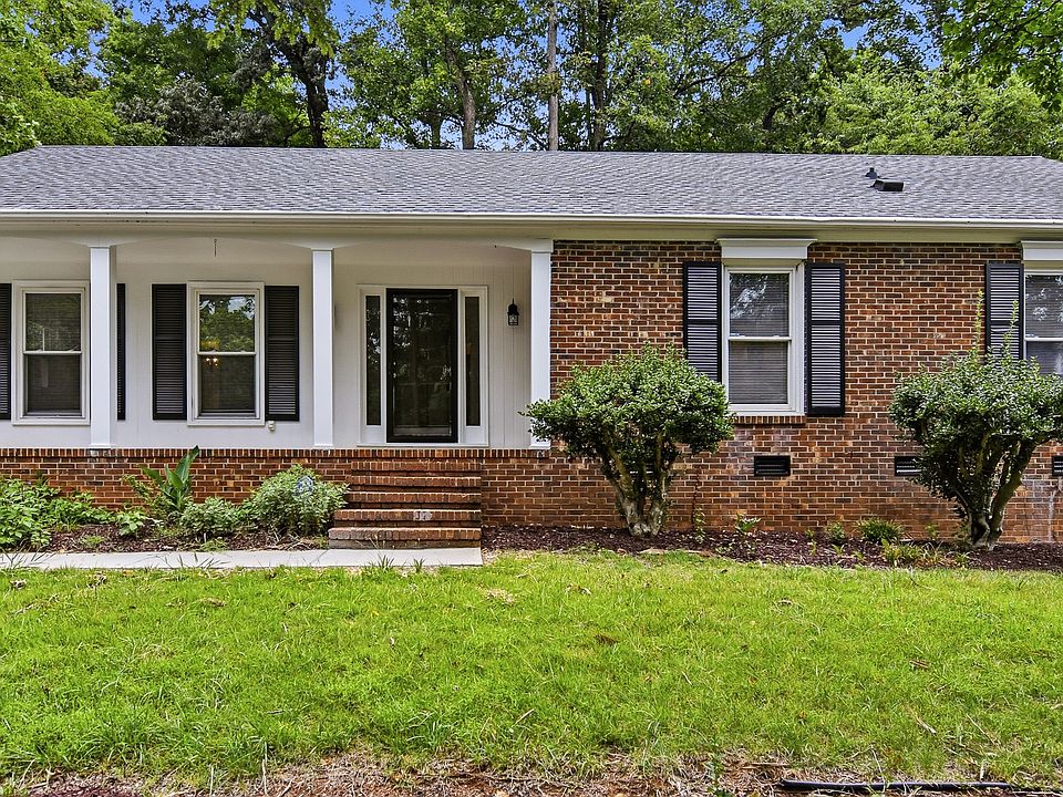 1st image of 207 Leland Dr