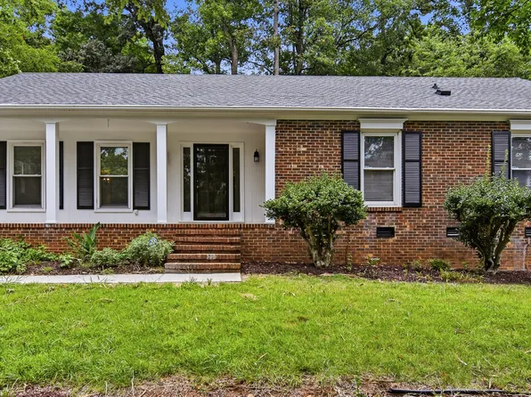 207 Leland Dr, Greensboro, NC 27455