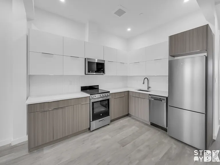 94 Weirfield St #4A — Photo 2