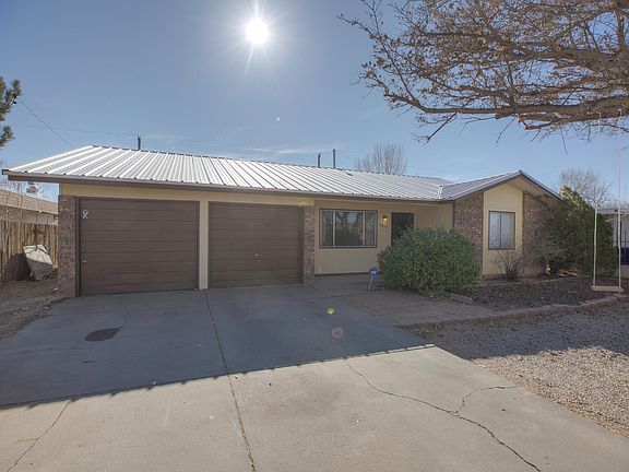 3rd image of 2612 Desert Garden Ln SW