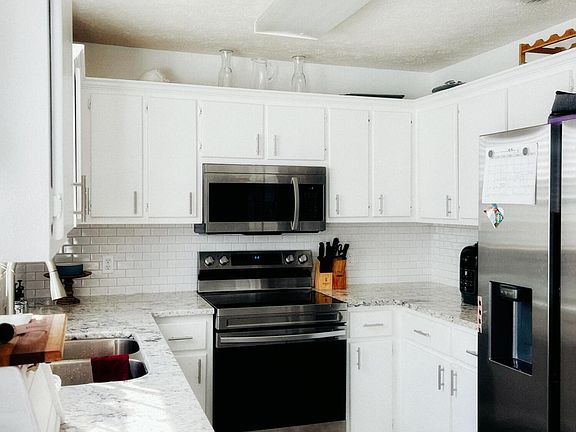 4th image of 3909 Taurus St