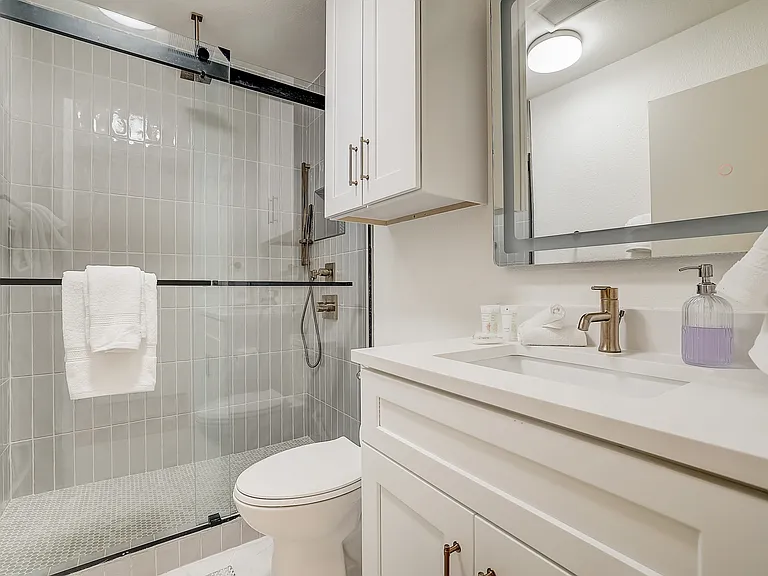 5511 N Dunlap Rd — Photo 80