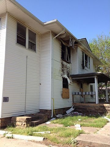 2nd image of 1414 E 6th St