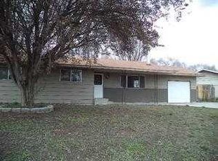 489 NW 11th St, Ontario, OR 97914