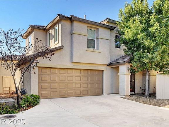 3rd image of 8209 Wildwood Glen Dr