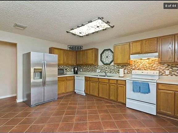 5th image of 600 Fairfield Dr