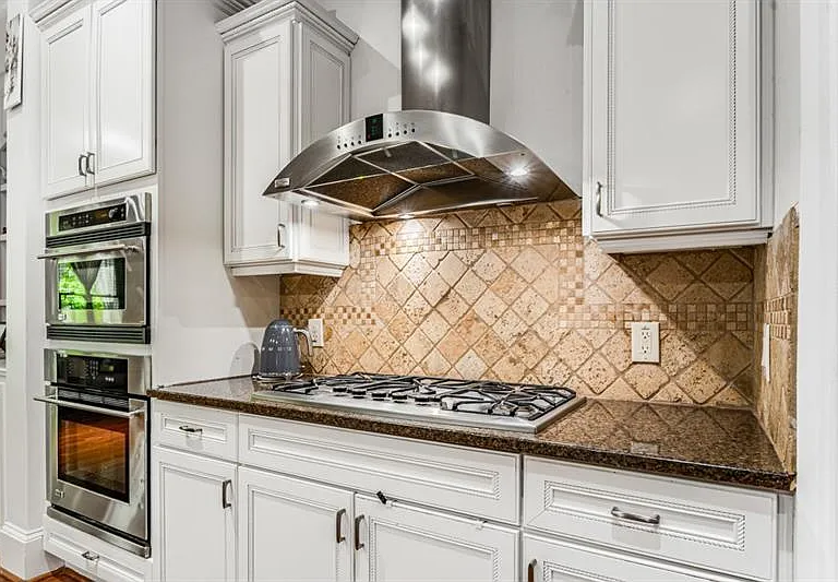 395 Laurent St NW #6 — Photo 9