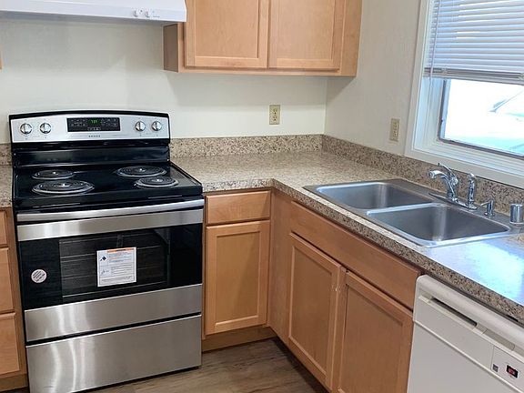 2nd image of 2802 W 30th Ave #11601398