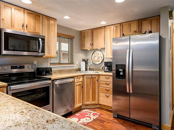 2nd image of 1805 River Queen Ln #306