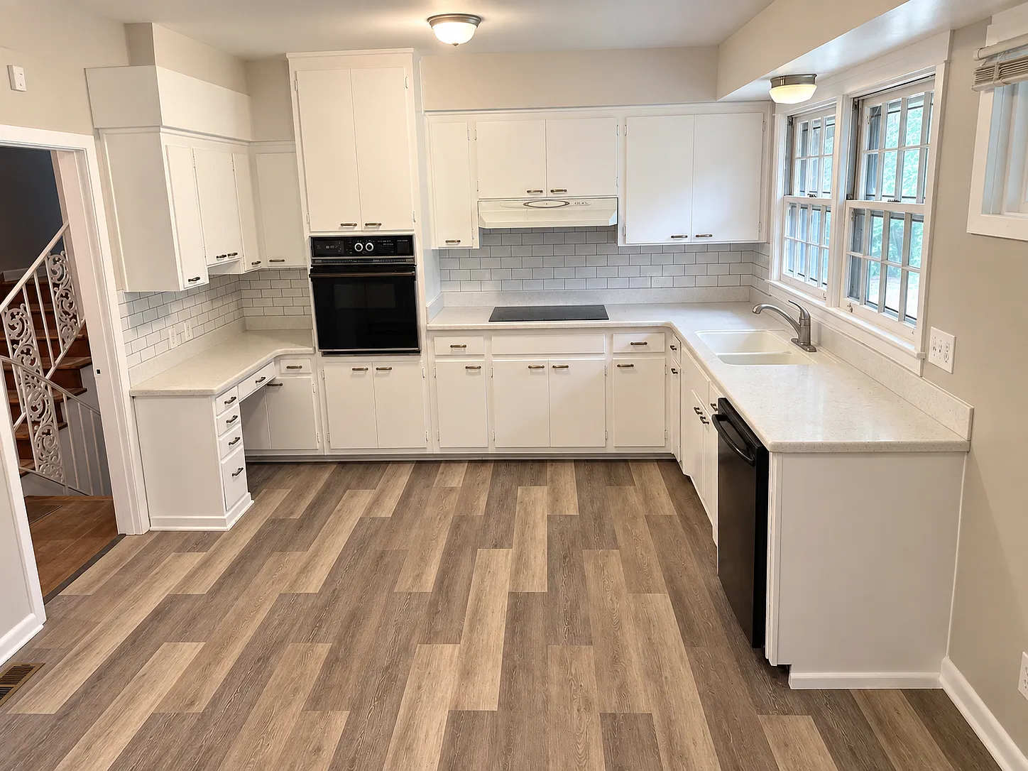5 bed, 2645 sqft, $2,500 — Photo 2
