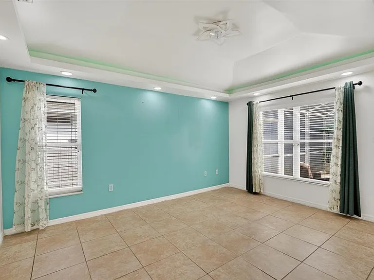 419 Buckingham Cir — Photo 10