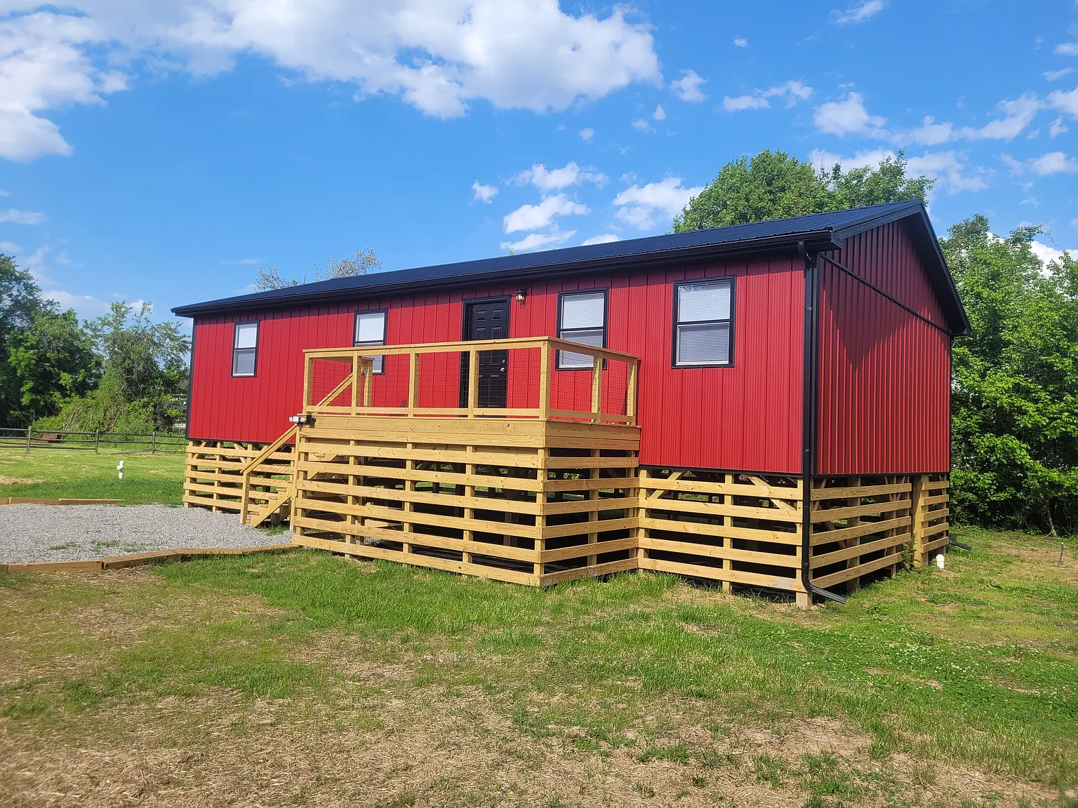 3 bed, 1350 sqft, $1,950 — Photo 1