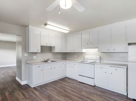 Garden Court Apartments