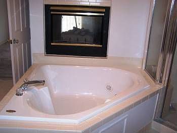 4th image of 7024 Copper Creek Cir
