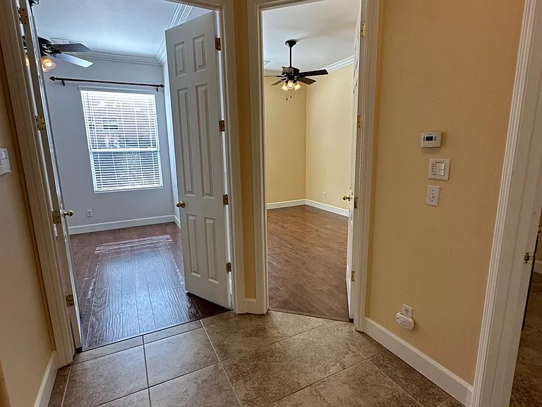 768 Quincy Ave — Photo 22