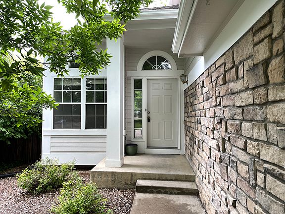 4th image of 1479 Marigold Dr