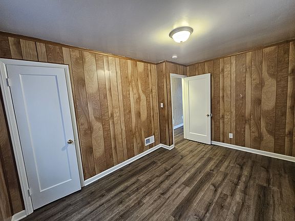 5th image of 2989 Woodland Ave