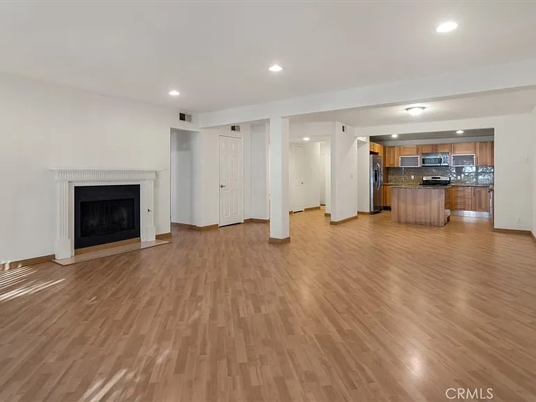 18324 Clark St #102 — Photo 6