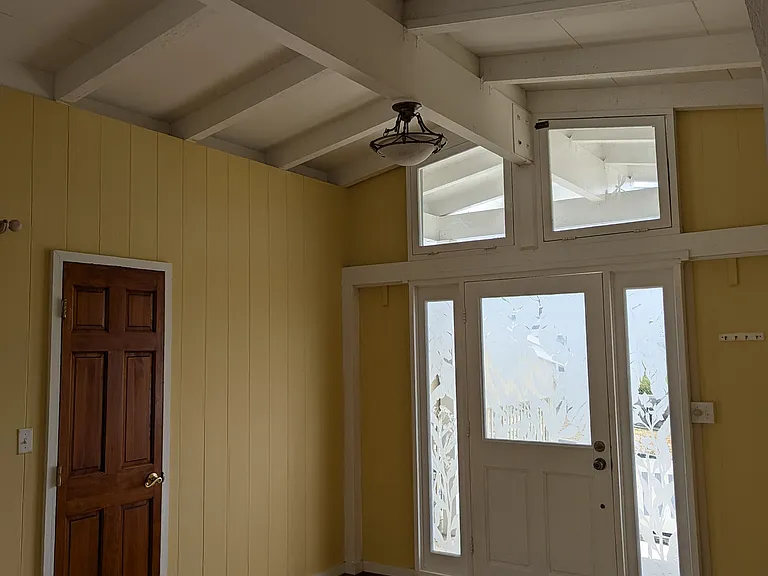Entry way