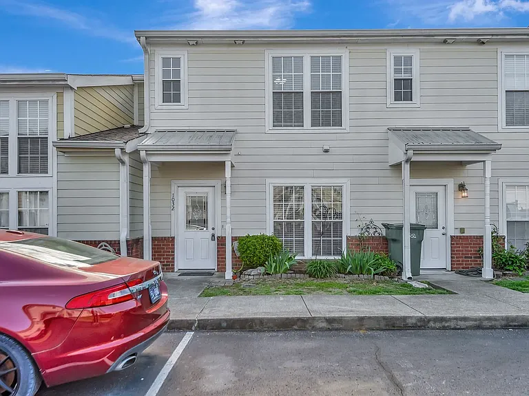 1032 Wildwood Dr — Photo 10