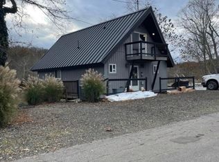 1083 River Rd, Marietta, OH 45750