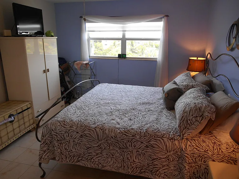 2615 NE 1st Ct #406 — Photo 27