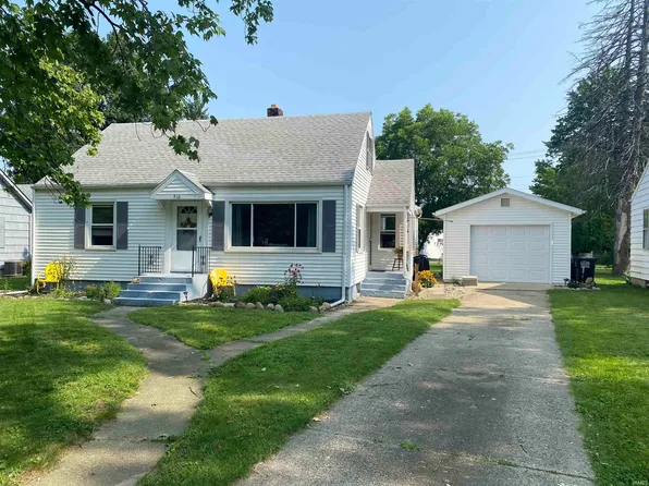 910 Jackson Blvd, Rochester, IN 46975