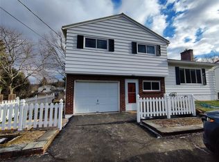 809 Murray Hill Rd, Vestal, NY 13850