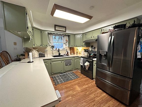 4th image of 620 Woodside Dr