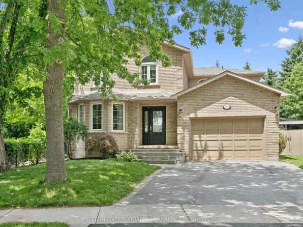 3092 Shannon Cres, Oakville, ON L6L 6B4