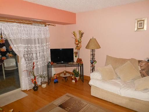 2nd image of 475 Plum Creek Dr APT 509