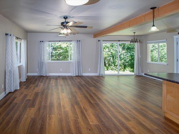 3rd image of 4415 Fieldbrook Rd