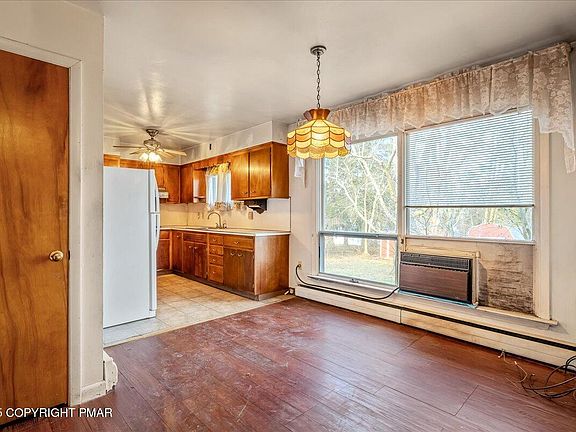5th image of 4 Frederick Dr