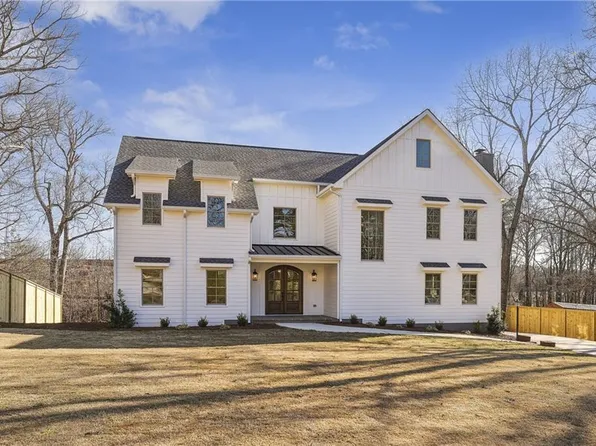 510 Forest St, Buford, GA 30518