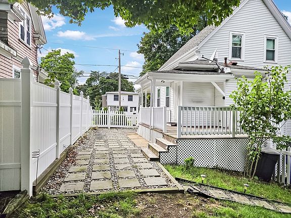4th image of 941 S Franklin St