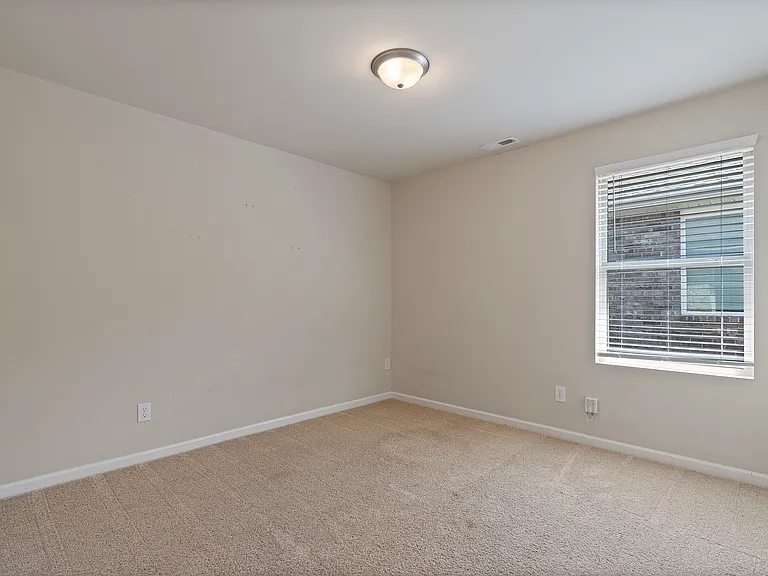 146 Tybee Dr — Photo 11