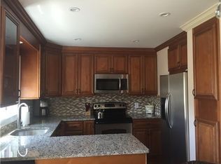 50 Alvord Ln #6, Stamford, CT 06902