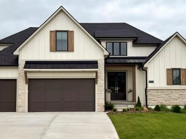 18604 Howe Dr, Overland Park, KS 66085