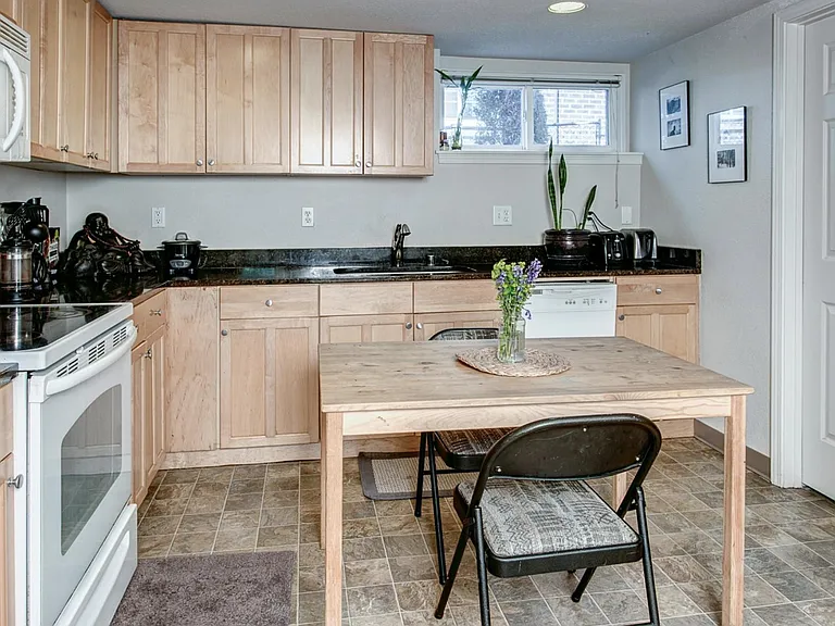 3002 Harvard Ave E #L — Photo 2