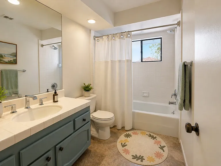 2751 Claray Dr — Photo 24