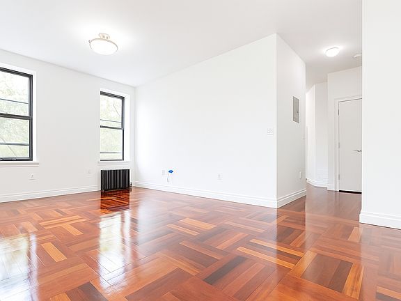 4th image of 611 W 137th St Unit 31A
