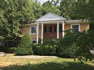 143 Summit Cir, Shelburne, VT 05482