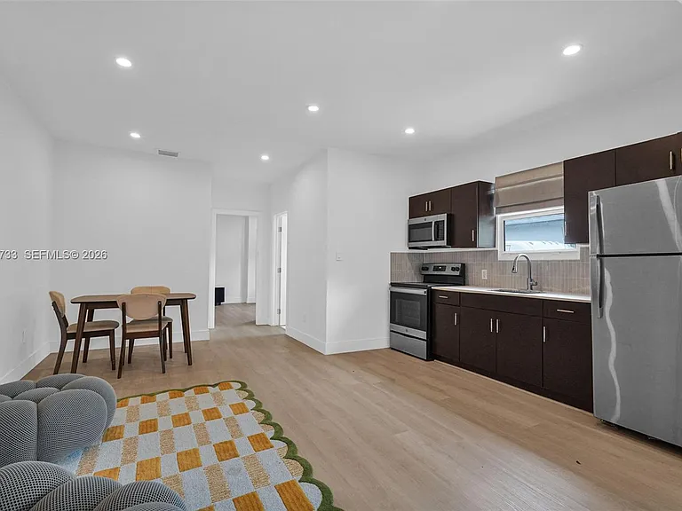 21 NE 48th St #2 — Photo 2