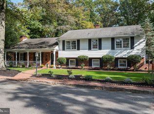 705 10th St, Riverton, NJ 08077