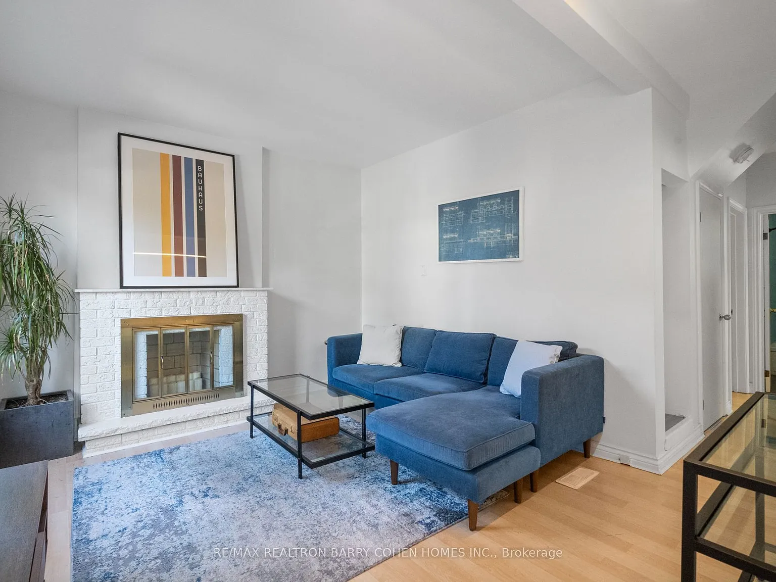 2 bed, $3,200 — Photo 4